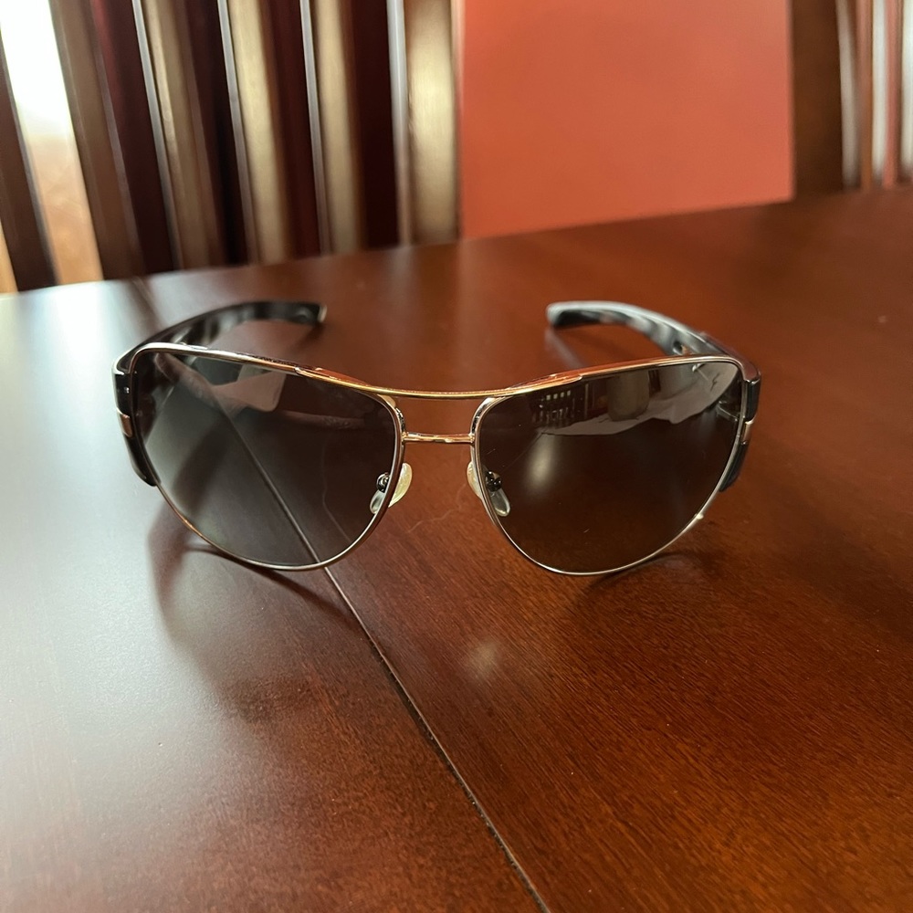 PRADA sunglasses SPR69H.